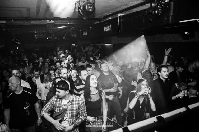 Fotografie z akce: Beats for Love X-Mas w/ Lucca & Chris Sadler