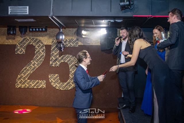 Fotografie z akce: Narozeninový ples Stounu - 27 let