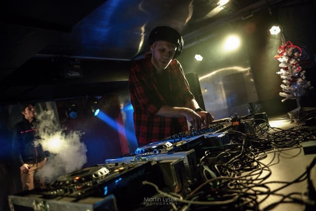 Fotografie z akce: Resonance 2 w/ Nemesys & Rob Nash