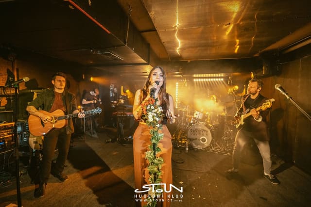 Fotografie z akce: Kateřina Marie Tichá & Bandjeez