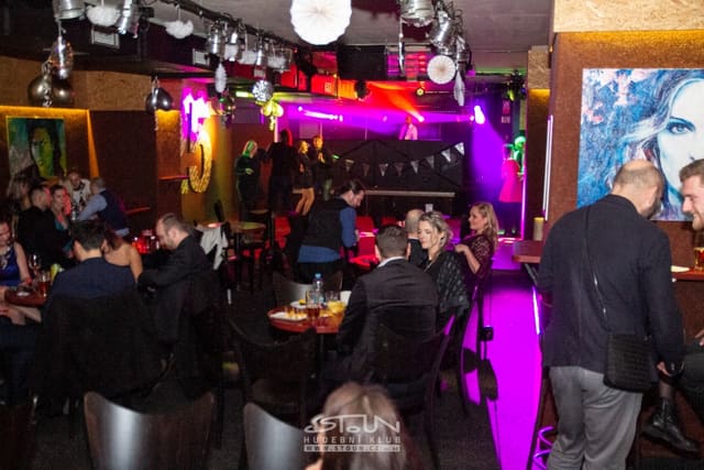 Fotografie z akce: Narozeninový ples Stounu - 27 let