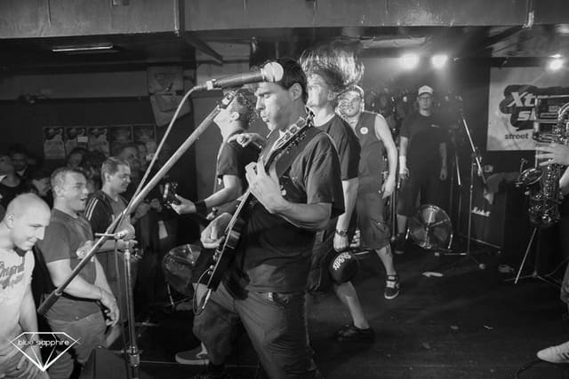 Fotografie z akce: DOG EAT DOG (USA)