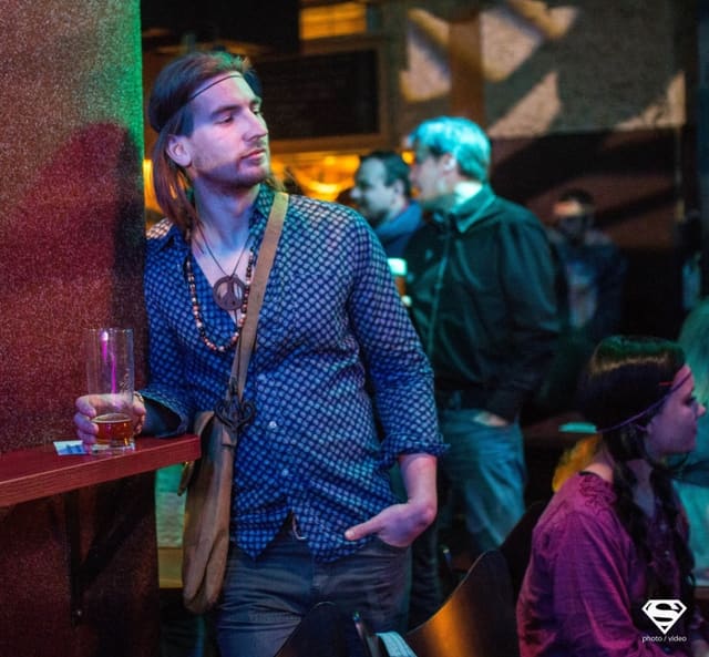 Fotografie z akce: NAROZENINOVÝ PLES - 21 LET - HIPPIE STYL