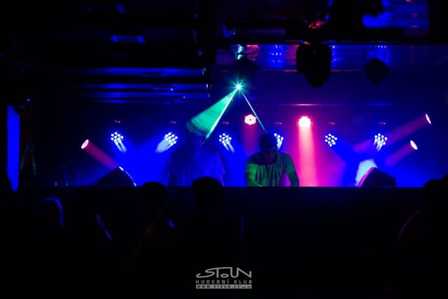 Fotografie z akce: No!se w/ Hrr.nec & Mc Vaant