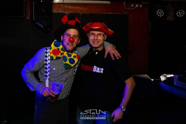 Fotografie z akce: Bass Invasion - carnival edition