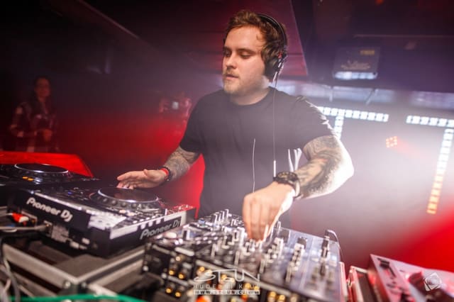 Fotografie z akce: Gunfingers pres. Lock'n'Load w/ ZIGI SC