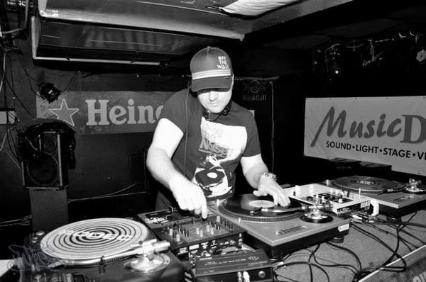 Fotografie z akce: KICK THE HITS
