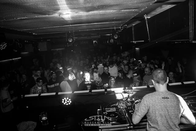 Fotografie z akce: Beats for Love X-Mas w/ Lucca & Chris Sadler