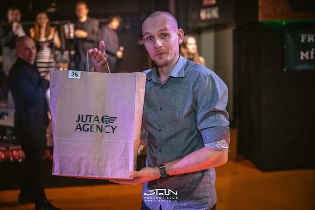 Fotografie z akce: Narozeninový ples STOUNu - 31 let