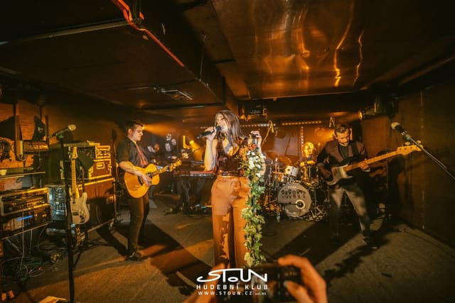 Fotografie z akce: Kateřina Marie Tichá & Bandjeez