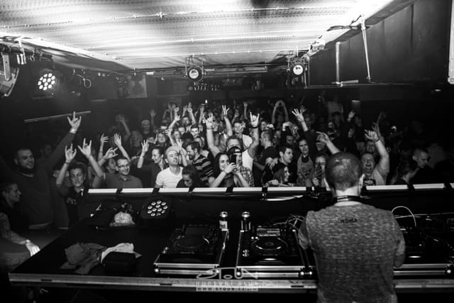 Fotografie z akce: Beats for Love X-Mas w/ Lucca & Chris Sadler