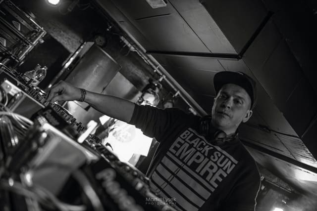 Fotografie z akce: No!se w/ Dj Pixie