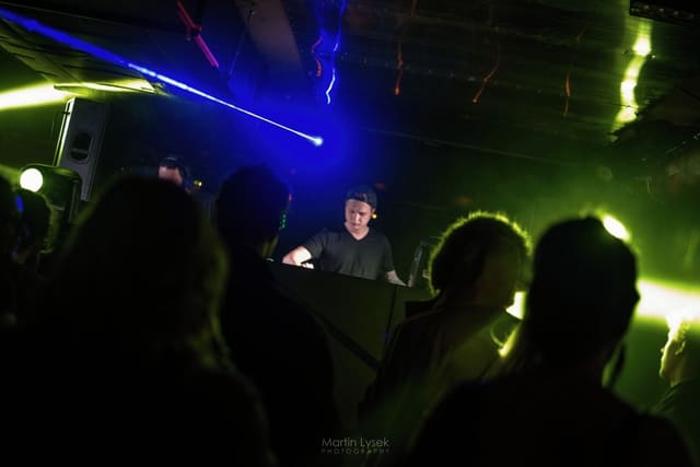 Fotografie z akce: No!se w/ Tantrum Desire (UK)