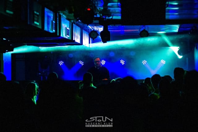 Fotografie z akce: Beats for Love X-Mas w/ Lucca & Chris Sadler