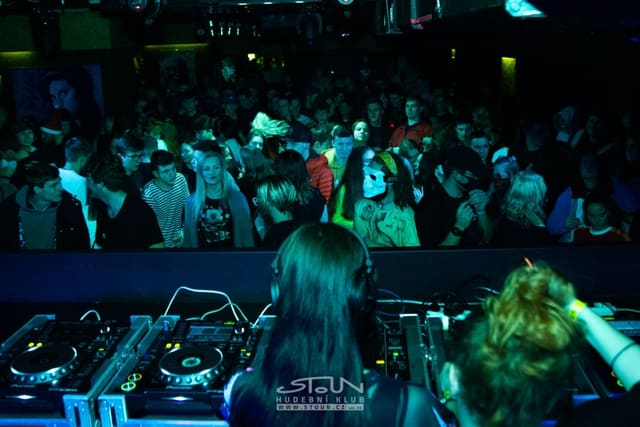 Fotografie z akce: Bass Invasion - carnival edition
