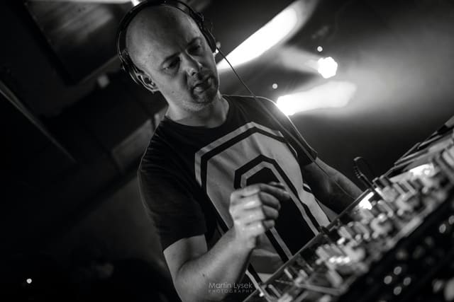 Fotografie z akce: NO!SE w/ FORBIDDEN SOCIETY