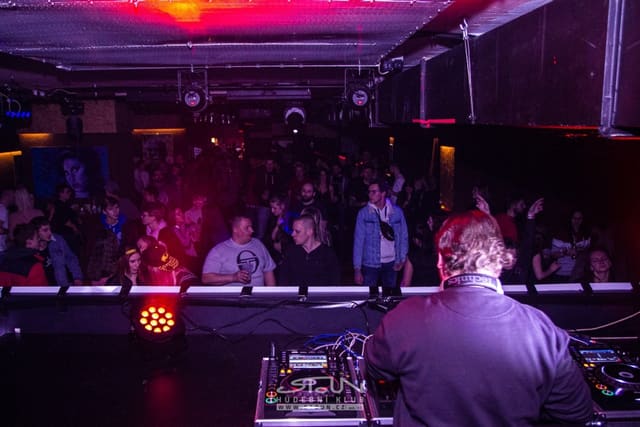 Fotografie z akce: Beats for Love X-Mas w/ Lucca & Chris Sadler