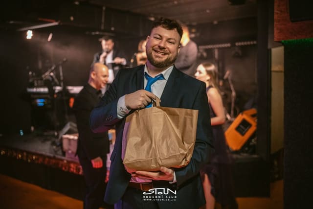 Fotografie z akce: Narozeninový ples STOUNu - 31 let