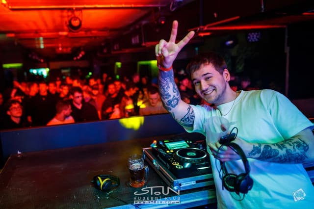 Fotografie z akce: Gunfingers pres. Lock'n'Load w/ ZIGI SC