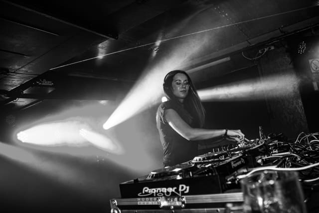 Fotografie z akce: Beats for Love X-Mas w/ Lucca & Chris Sadler