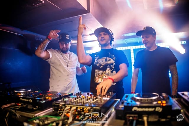 Fotografie z akce: Gunfingers pres. Lock'n'Load w/ ZIGI SC