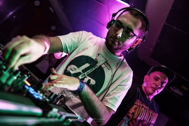 Fotografie z akce: No!se w/ Dj Pixie