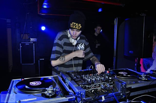 Fotografie z akce: NAROZENINOVÁ PARTY - DJ WICH