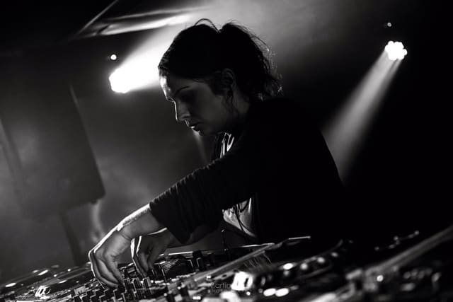 Fotografie z akce: NO!SE w/ FORBIDDEN SOCIETY