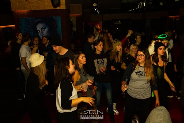 Fotografie z akce: No!se w/ Hrr.nec & Mc Vaant