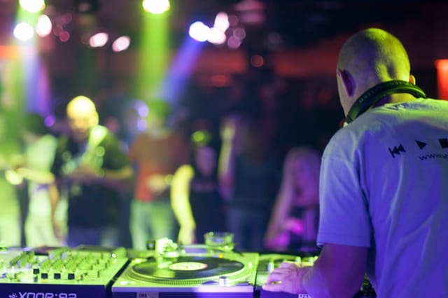 Fotografie z akce: KICK THE HITS