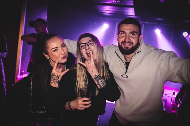Fotografie z akce: Last Invasion 360 w/ Dj Pixie