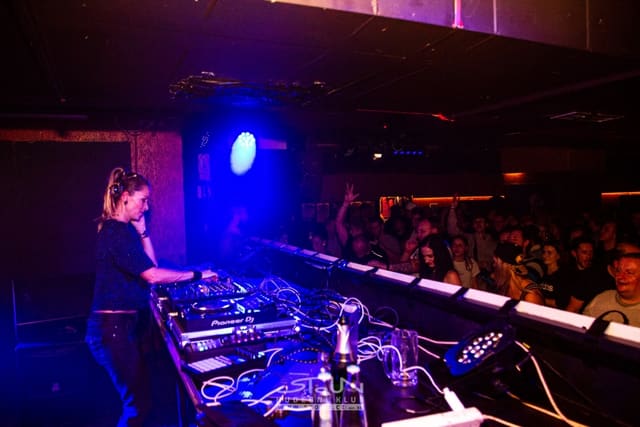 Fotografie z akce: Beats for Love X-Mas w/ Lucca & Chris Sadler
