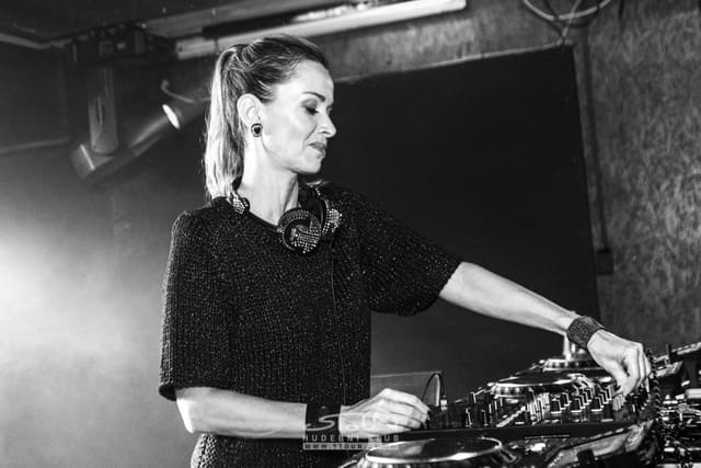 Fotografie z akce: Beats for Love X-Mas w/ Lucca & Chris Sadler