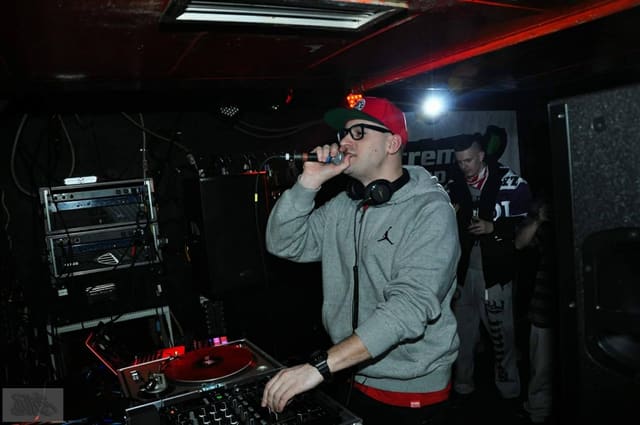 Fotografie z akce: NAROZENINOVÁ PARTY - DJ WICH
