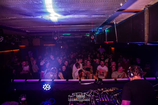 Fotografie z akce: Beats for Love X-Mas w/ Lucca & Chris Sadler