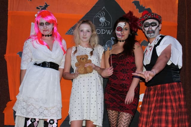 Fotografie z akce: HALLOWEEN GOODWILL PARTY