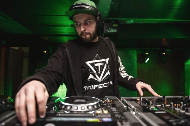 Fotografie z akce: Bass Invasion - Charity Edition