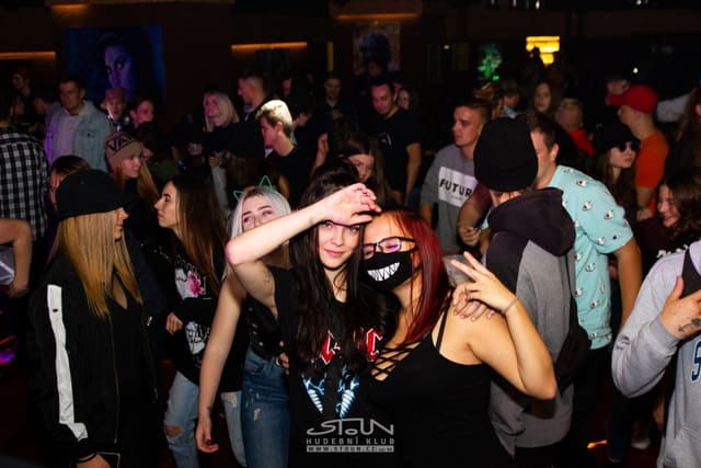 Fotografie z akce: No!se w/ Hrr.nec & Mc Vaant