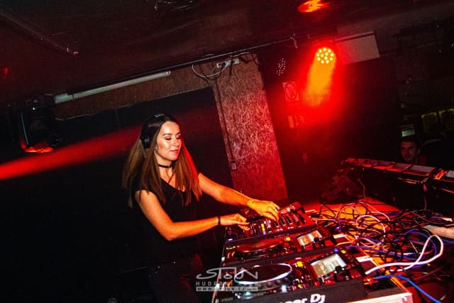 Fotografie z akce: Beats for Love X-Mas w/ Lucca & Chris Sadler