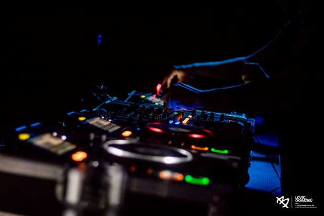 Fotografie z akce: NO!SE w/ MIND VORTEX (UK)