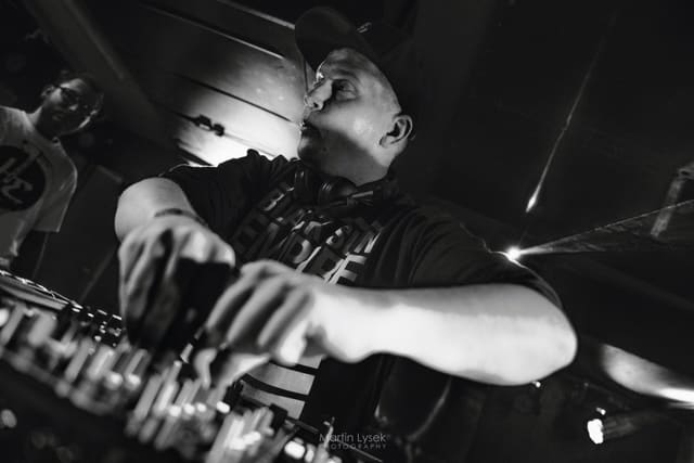 Fotografie z akce: No!se w/ Dj Pixie