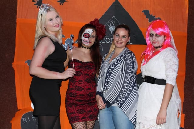 Fotografie z akce: HALLOWEEN GOODWILL PARTY