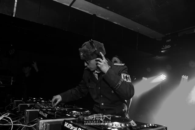 Fotografie z akce: Bass Invasion - carnival edition