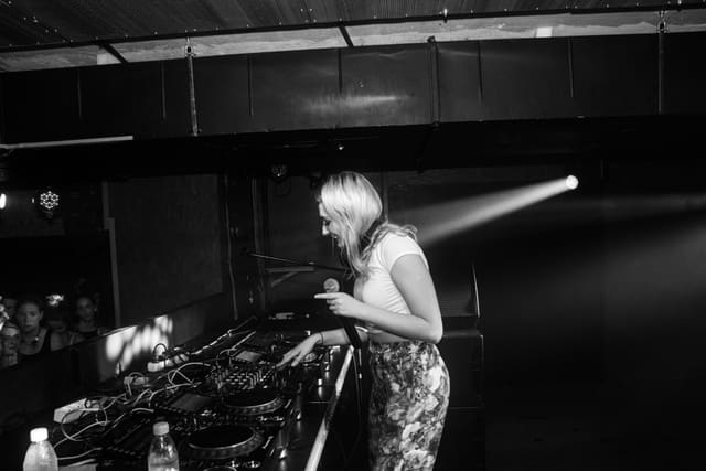 Fotografie z akce: No!se w/ Koven (UK)