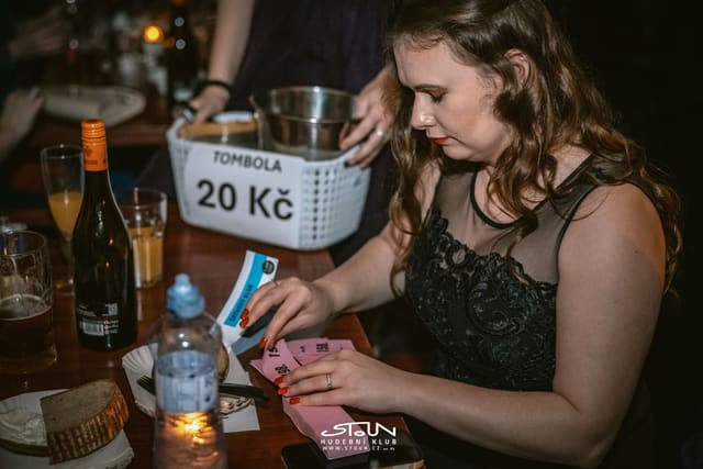 Fotografie z akce: Narozeninový ples STOUNu - 31 let