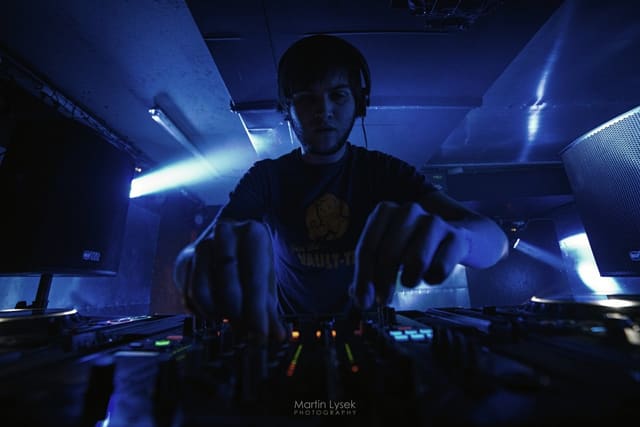 Fotografie z akce: Vault w/ Bushman & Genetix