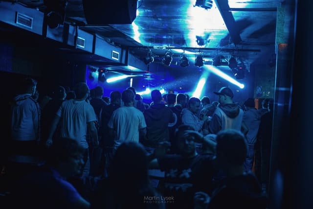 Fotografie z akce: No!se w/ Tantrum Desire (UK)