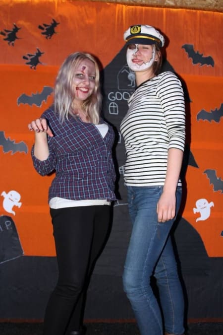 Fotografie z akce: HALLOWEEN GOODWILL PARTY
