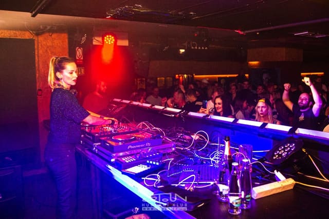 Fotografie z akce: Beats for Love X-Mas w/ Lucca & Chris Sadler