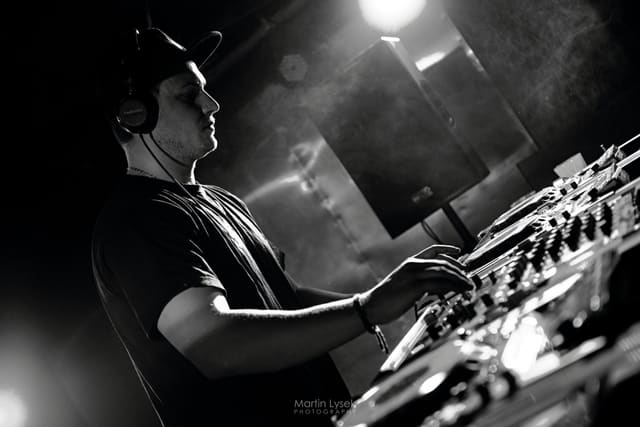 Fotografie z akce: No!se w/ Dj Pixie